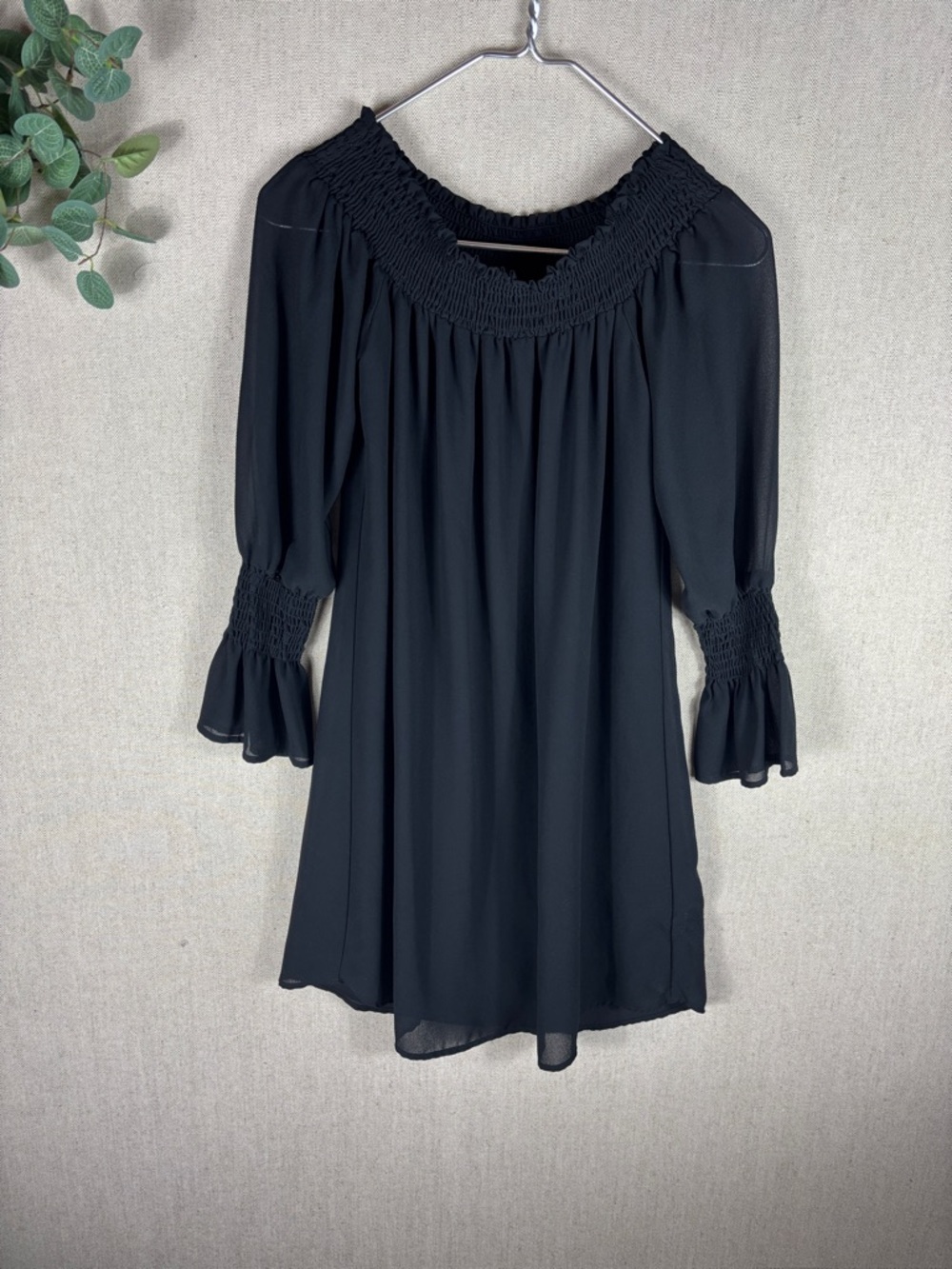 Veronica M. > Black Smocked Neck Shift Dress Small